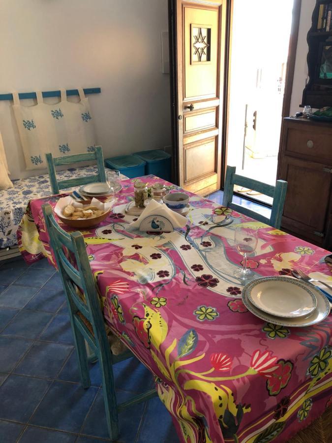 Tiffany Palau B&B 외부 사진